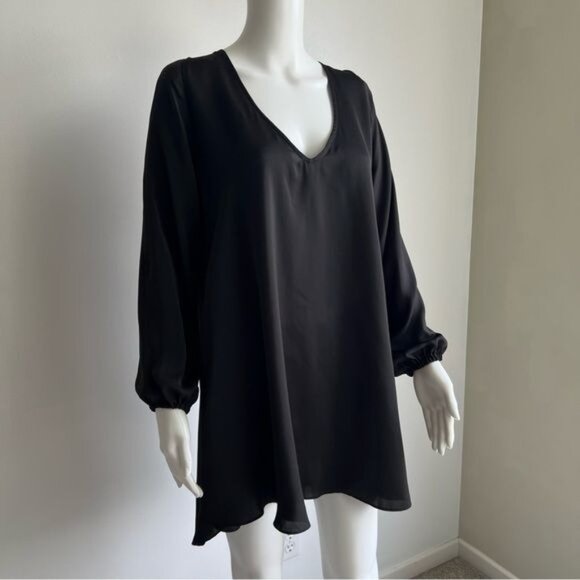 Lovers + Friends Long Sleeve V Neck Dress in Black - M - Picture 4 of 12